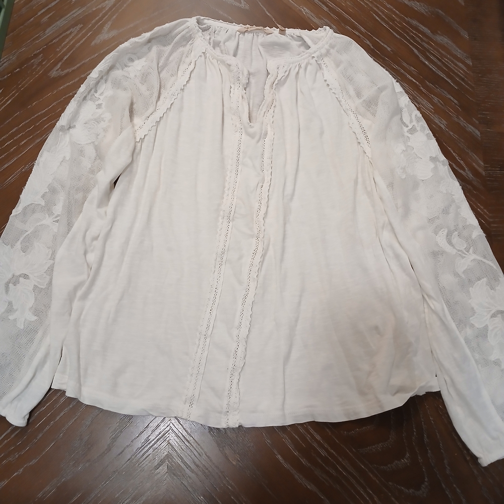 Soft Surroundings Cream Lace Detail Blouse